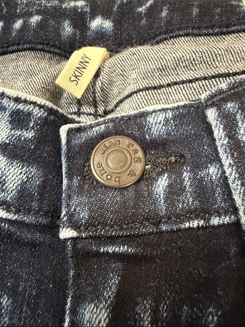 New Rag and Bone Acid Wash Skinny Jeans - Size 26 - Grunge Edgy Premium Denim - Picture 12 of 15
